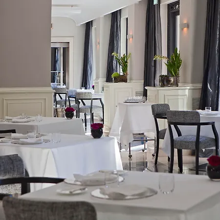 Aldrovandi Borghese Hotell 5*