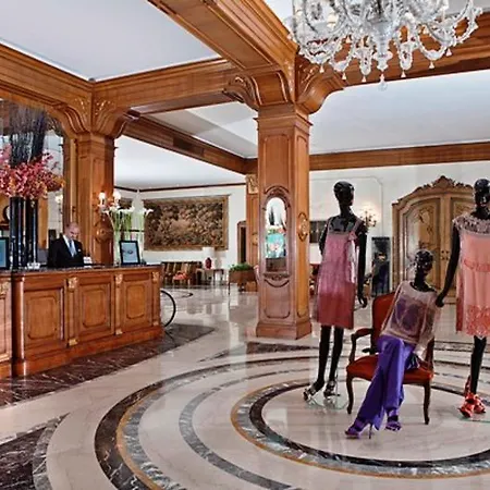 Aldrovandi Borghese Hotell 5*