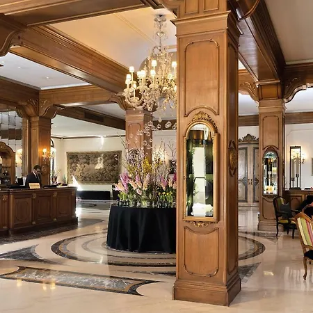 Aldrovandi Borghese Hotell 5*