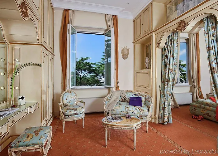 Aldrovandi Borghese Roma