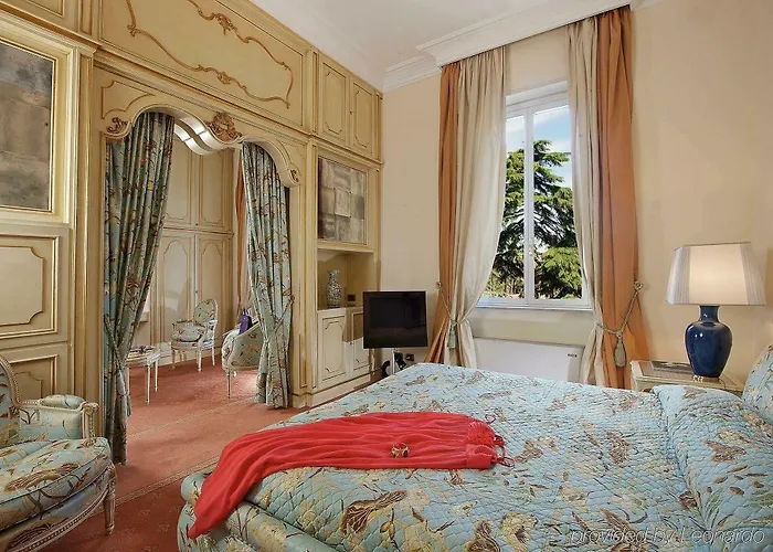 Aldrovandi Borghese Otel 5*